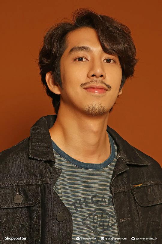 纳特·奇查理 Nat Kitcharit照片