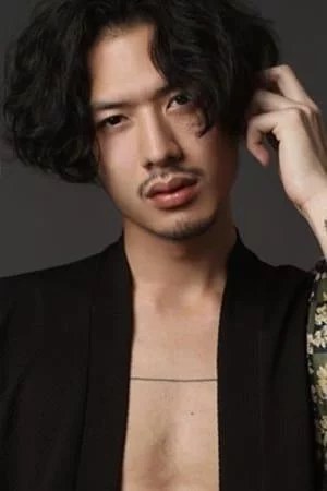 西拉·因塔拉乔特 Sirat Intarachote照片