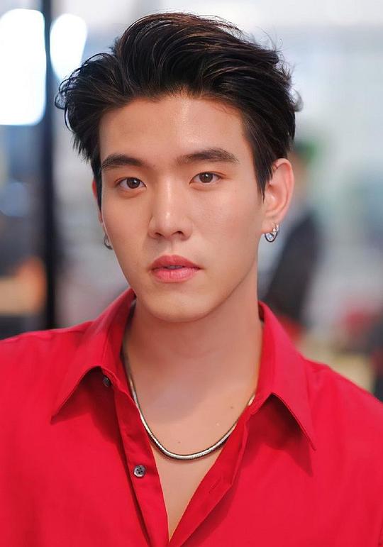 甘·铁欧苏皖 Gun Tieosuwan照片