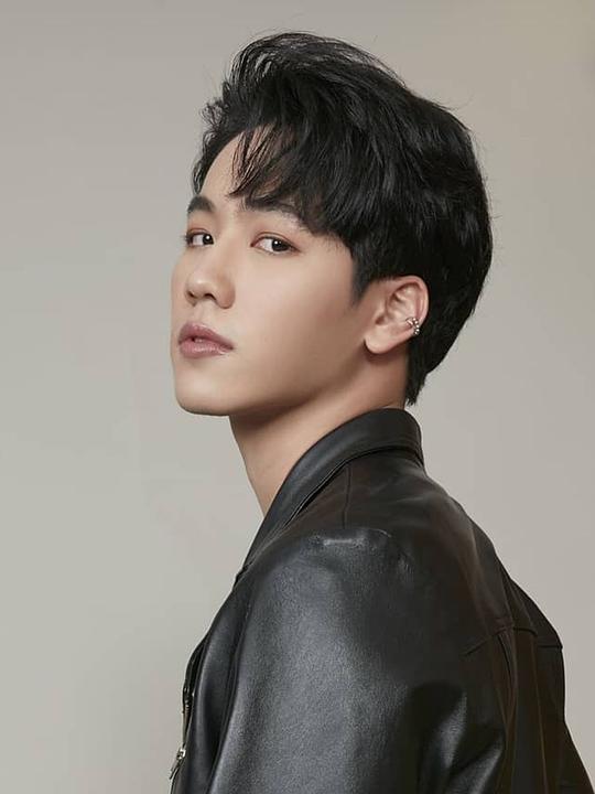 瓦纳拉特·拉萨梅拉特 Wanarat Ratsameerat照片