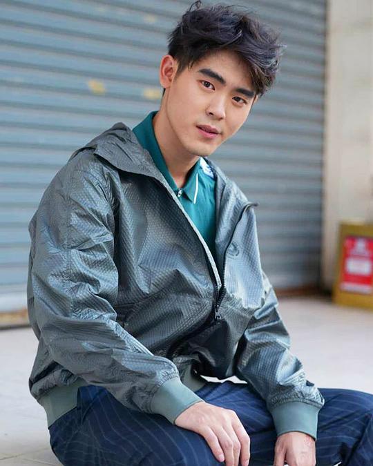 埃卡瓦·尼拉沃纳潘亚 Ekawat Niratworapanya照片