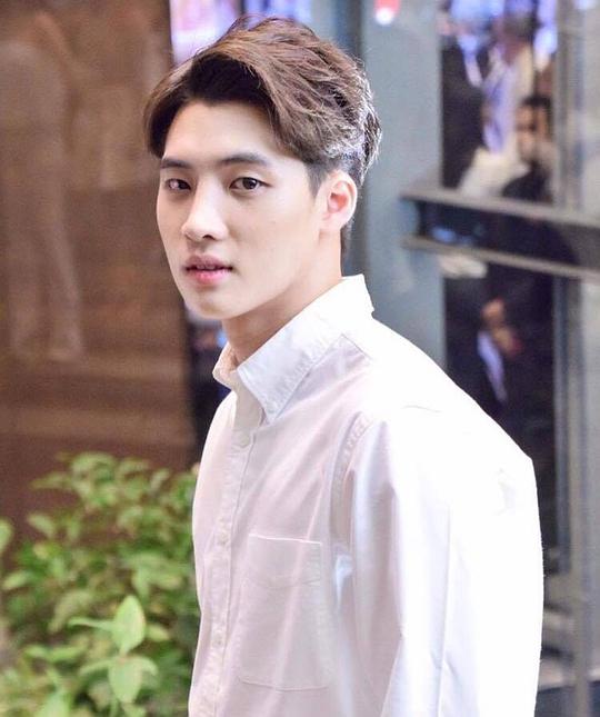 皮拉维·塔奇沙鹏 Phiravich Attachitsataporn照片