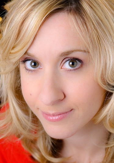 妮可·狄恩 Nicole Dionne照片