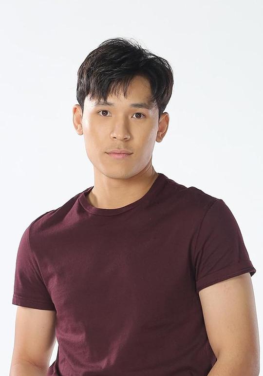 萨特雅克尔·查拉德 Satjakorn Chalad照片