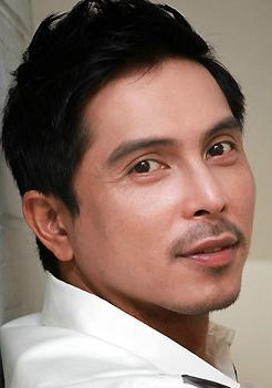 坦纳永·王特拉库 Thanayong Wongtrakul照片