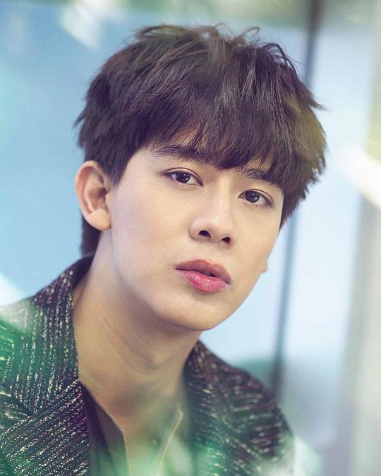 皮安崇·达姆容桑托恩查 Piamchon Damrongsunthornchai照片