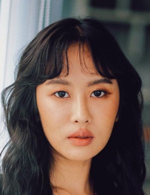 黛莉娜·班楚 Darina Bunchu照片