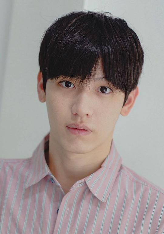 提迪蓬·德查阿派坤 Thitipoom Techaapaikhun照片