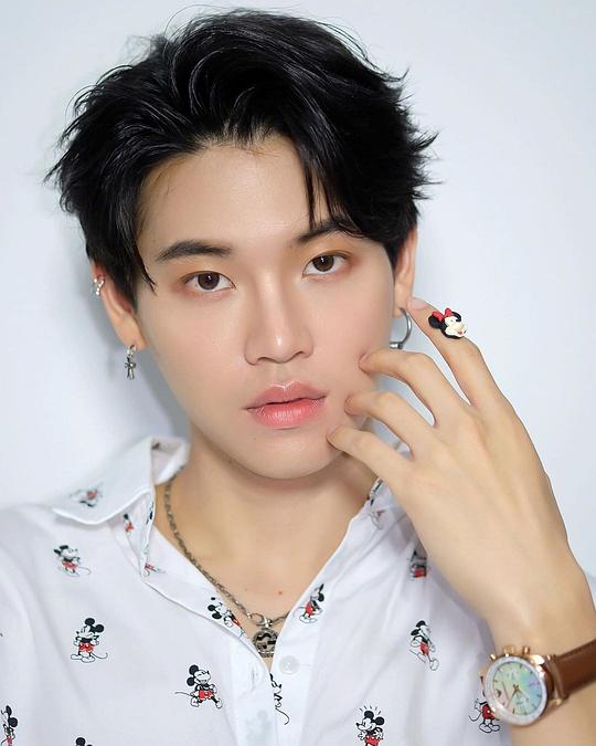 亚南·翁 Anan Wong照片