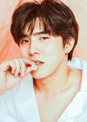 吉拉皮西特·加纳维奇 Jiratpisit Jaravijit照片