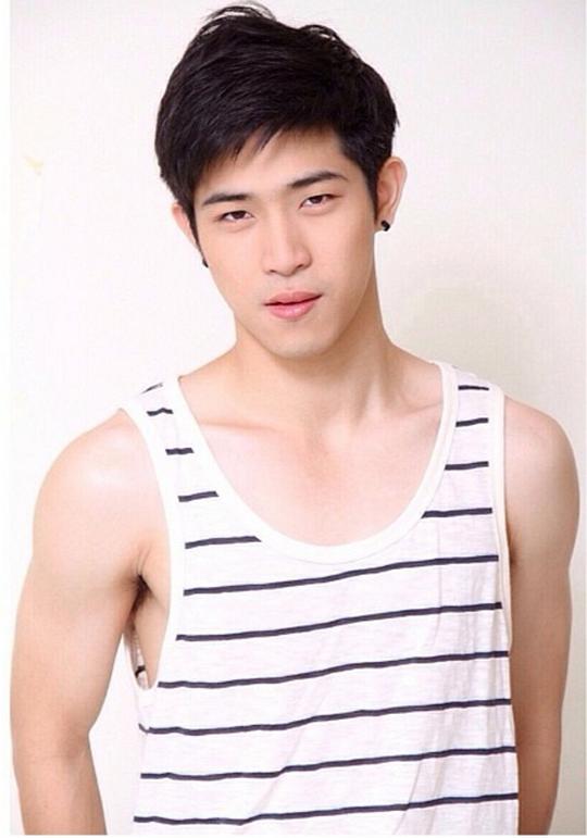 安.萨拉维特 M Sarawut照片