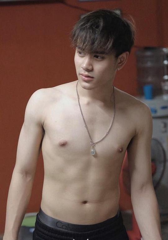 彭萨帕克·谭缇纳拉瓦特 Pongsapak Tantinarawat照片