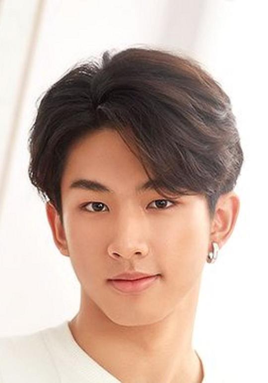 帕特查拉·希拉帕颂索恩 Patchara Silapasoonthorn照片