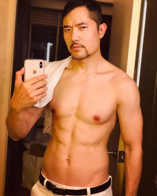 皮亚.温牟杜克塔扬 Piya Wimouktayon照片