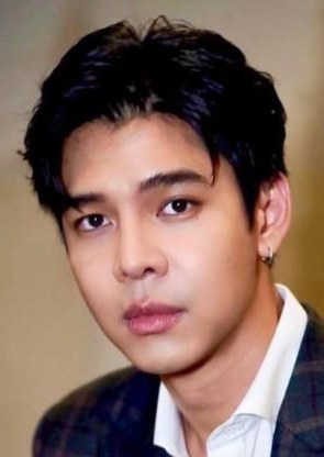 约伯·约萨托顿·孔利吉特 Job Yosatorn Konglikit照片