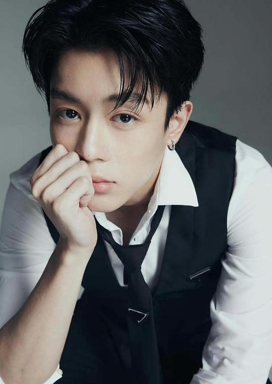 查亚帕克·敦普雷永 Chayapak Tunprayoon照片