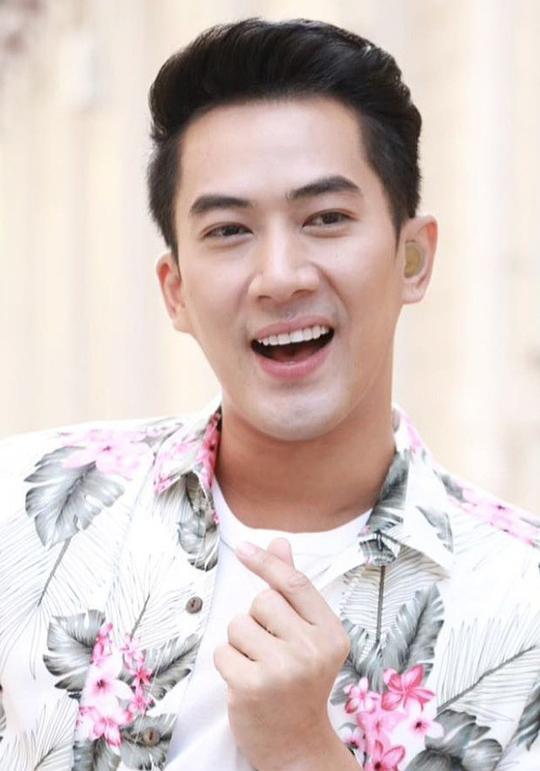 阿迪鲁特·辛哈奥博尔 Atirutt Singhaaumpol照片