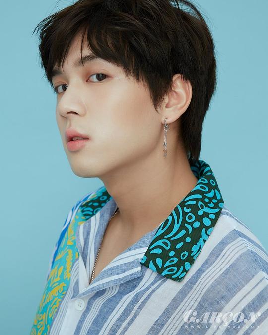 塔纳朋·艾恩坤柴 Pon Thanapon Aiemkumchai照片