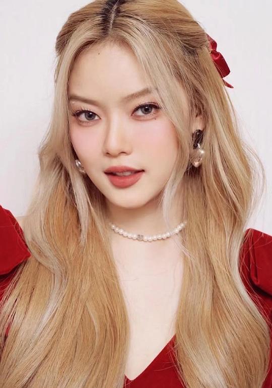 苏查妲·颂潘 Suchada Sonpan照片