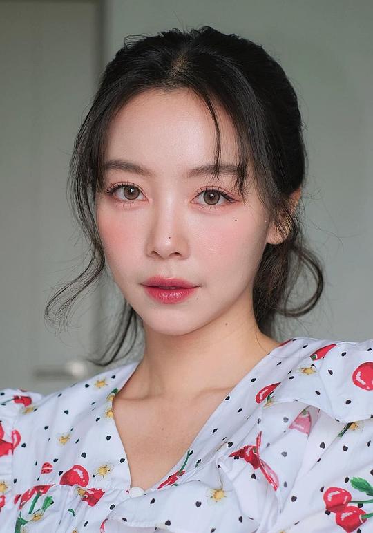 苏维察·涩班纳芬 Suphitcha Subannaphong照片