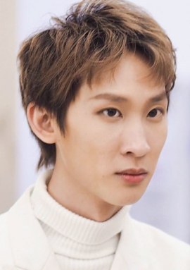 西瓦·萨瓦玛尼固 Siwaj Sawatmaneekul照片