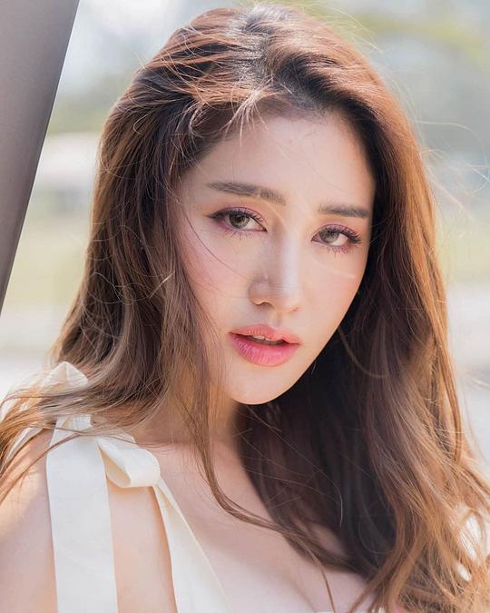 琵姆普莱帕·唐普莱坡恩 Pimprapa Tangprabhaporn照片