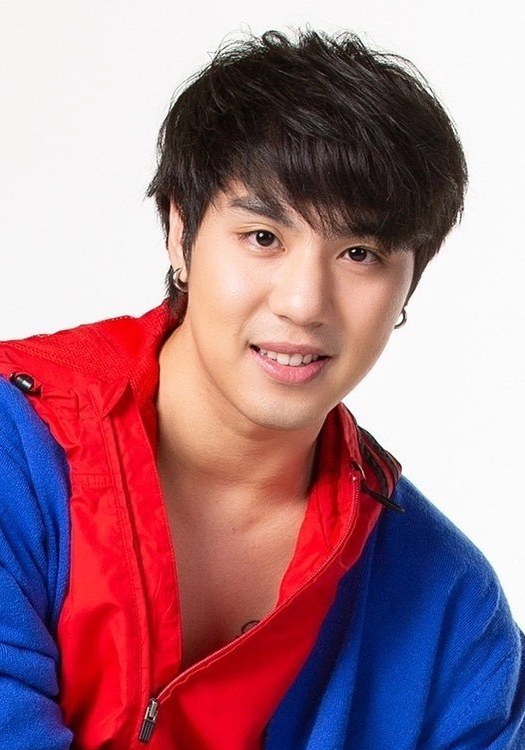 那瓦·蓬朴提岸 Nawat Phumphothingam照片