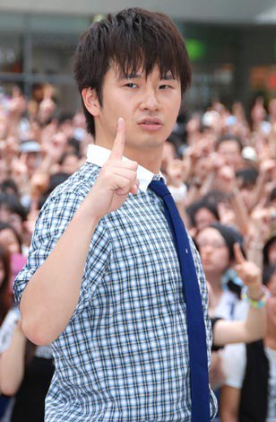 若林正恭 Masayasu Wakabayashi照片