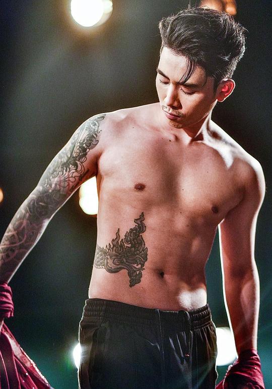 北伊·帕图玛拉驰·R-斯莱姆 Ble Patumrach R-Siam照片