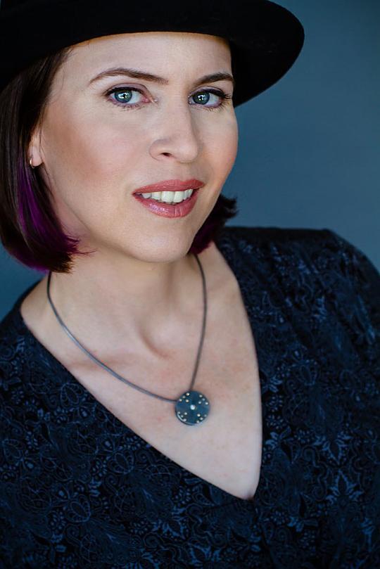 妮科尔·琼斯狄翁 Nicole Jones-Dion照片