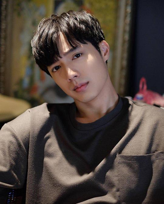 图查蓬·库旺博迪特 Thuchapon Koowongbundit照片