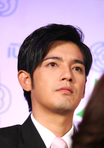 索纳拉姆·泰匹塔克 Sornram Theppitak照片