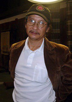 马诺普·乌多姆特 Manop Udomdej照片