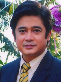 桑提苏克·普罗姆斯利 Santisuk Promsiri照片