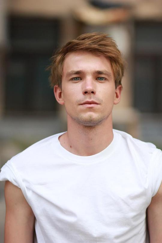 亚历山大·佩特罗夫 Alexander Petrov照片