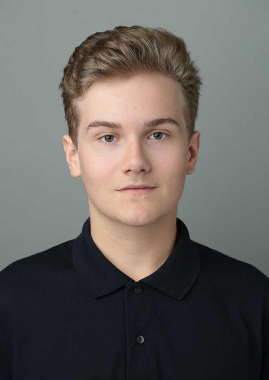 伊利亚·科斯秋科夫 Ilya Kostyukov照片