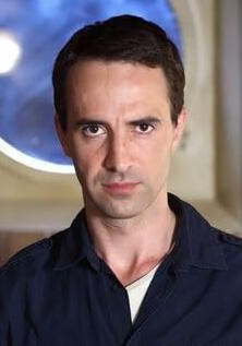 伊利亚·柳比莫夫 Ilya Lyubimov照片