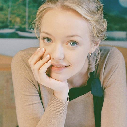 维多利亚·阿加拉科娃 Viktoriya Agalakova照片