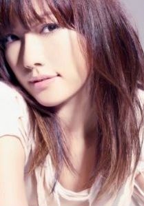 岛谷瞳 Hitomi Shimatani照片