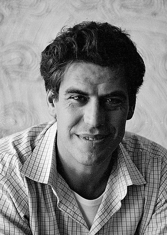 德米特里·迪尤舍夫 Dmitriy Dyuzhev照片