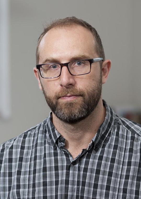 大卫·贝兹莫兹吉斯 David Bezmozgis照片