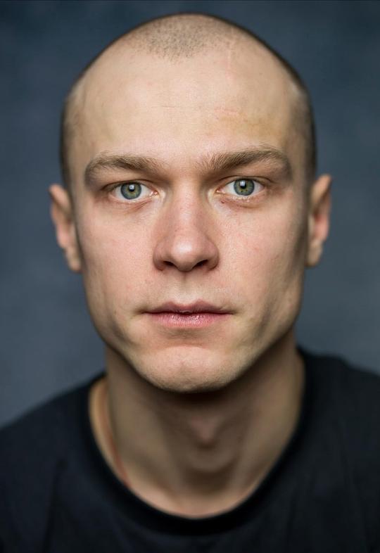 尤拉·鲍里索夫 Yura Borisov照片