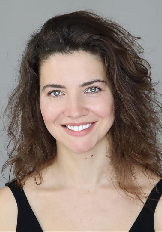 伊里斯·伊万诺娃 Iris Lebedeva照片