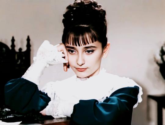 伊雅·尼尼泽 Ia Ninidze照片