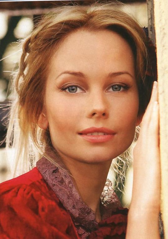 叶莲娜·科里科娃 Elena Korikova照片