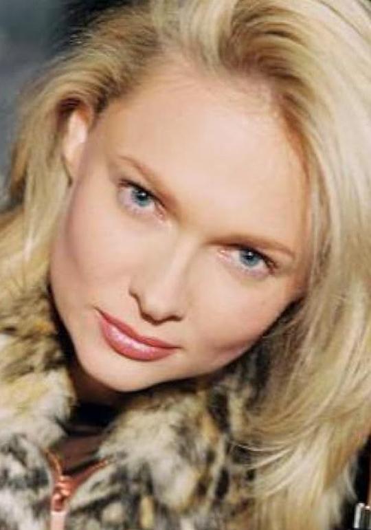 安娜·阿斯塔什金娜 Anna Astashkina照片