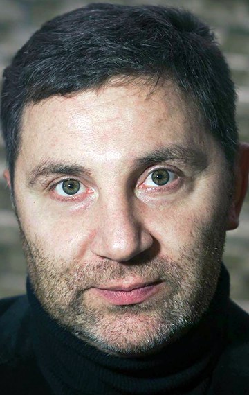 康斯坦丁·布罗斯洛夫 Konstantin Buslov照片