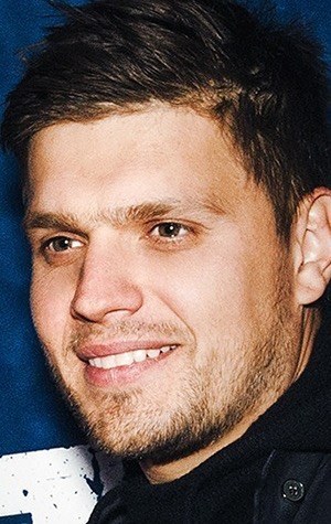 罗曼·瓦西亚诺夫 Roman Vasyanov照片