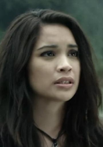 克里斯塔尔·维 Krystal Vee照片