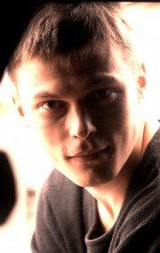 伊凡·巴塔列夫 Ivan Batarev照片